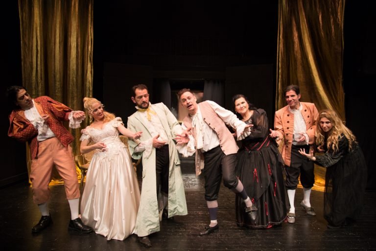 Υπηρέτης δύο αφεντάδων